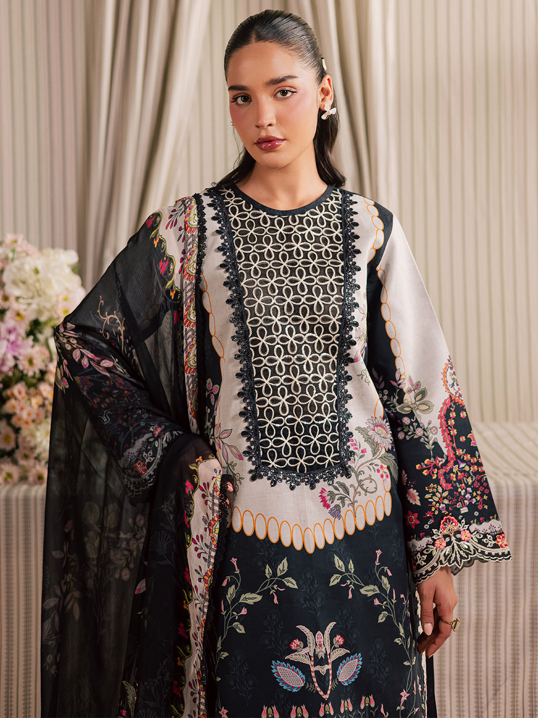 Mahnur | Jahaan Lawn 26 | MJ-01-3