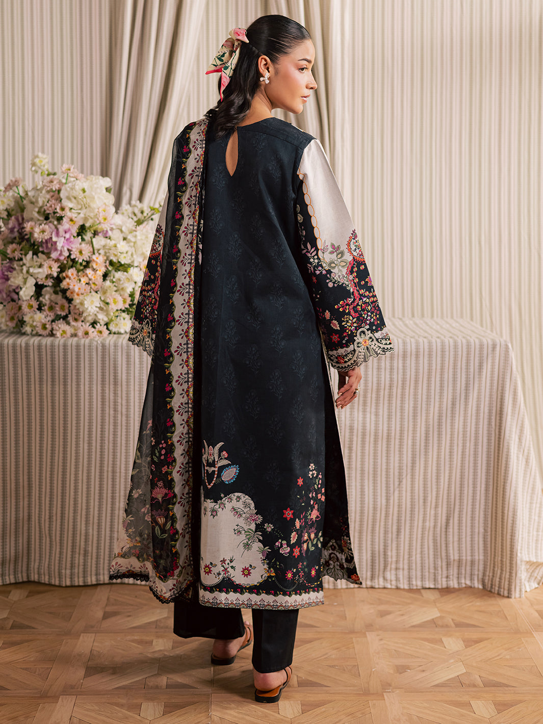 Mahnur | Jahaan Lawn 26 | MJ-01-2