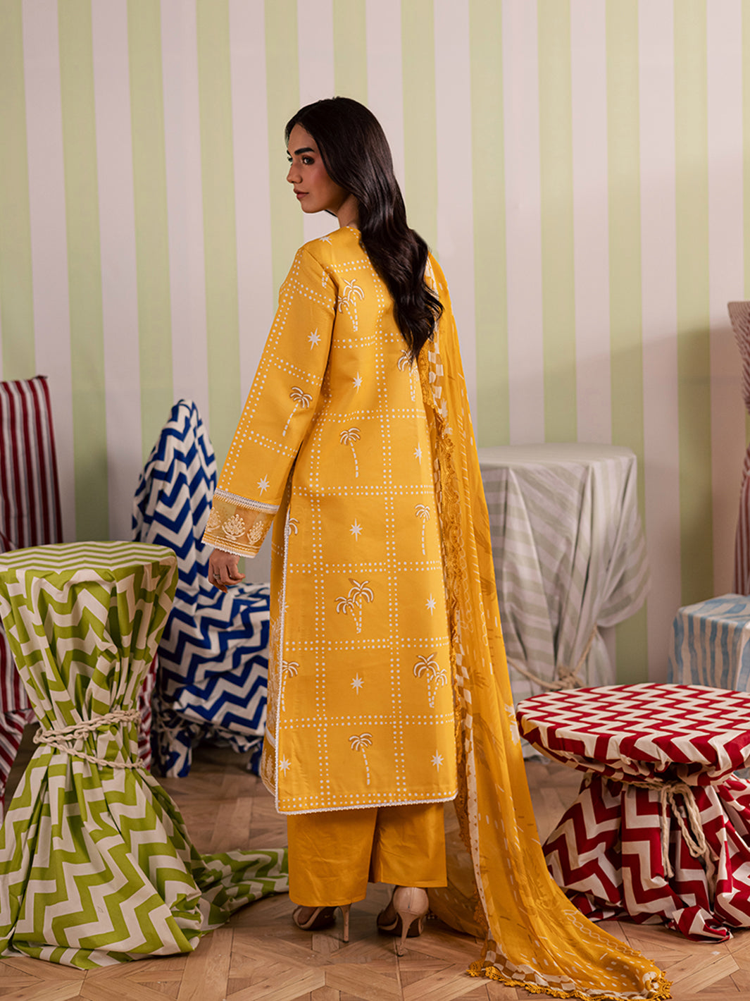 Mahnur | Jahaan Lawn 26 | MJ-03, image 2