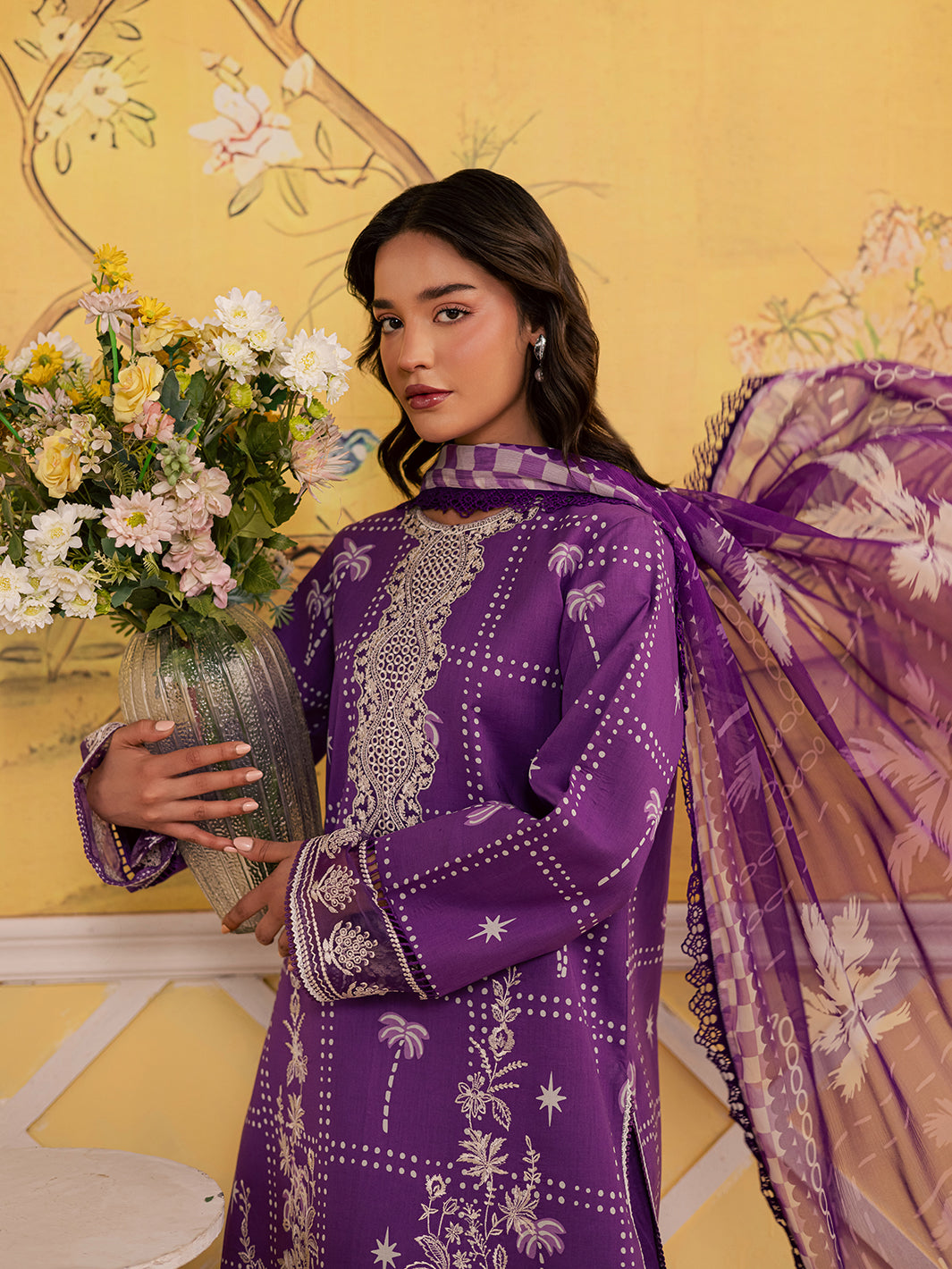 Mahnur | Jahaan Lawn 26 | MJ-04, image 4