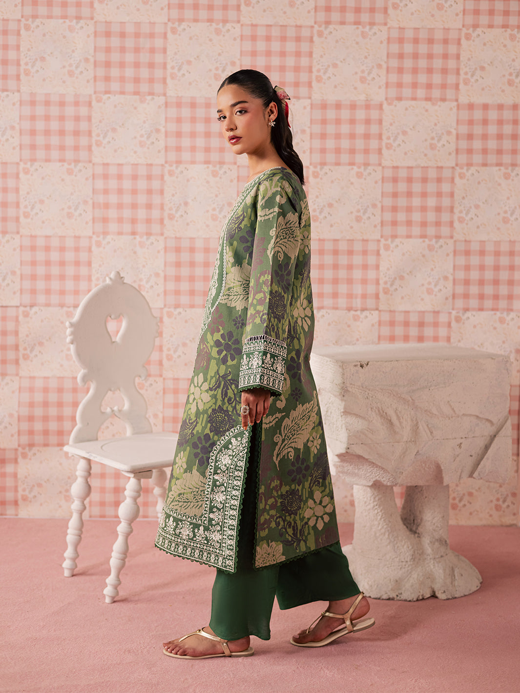 Mahnur | Jahaan Lawn 26 | MJ-06, image 4