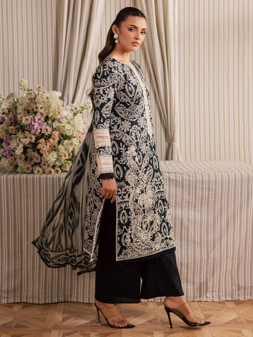 Mahnur | Jahaan Lawn 26 | MJ-09-5