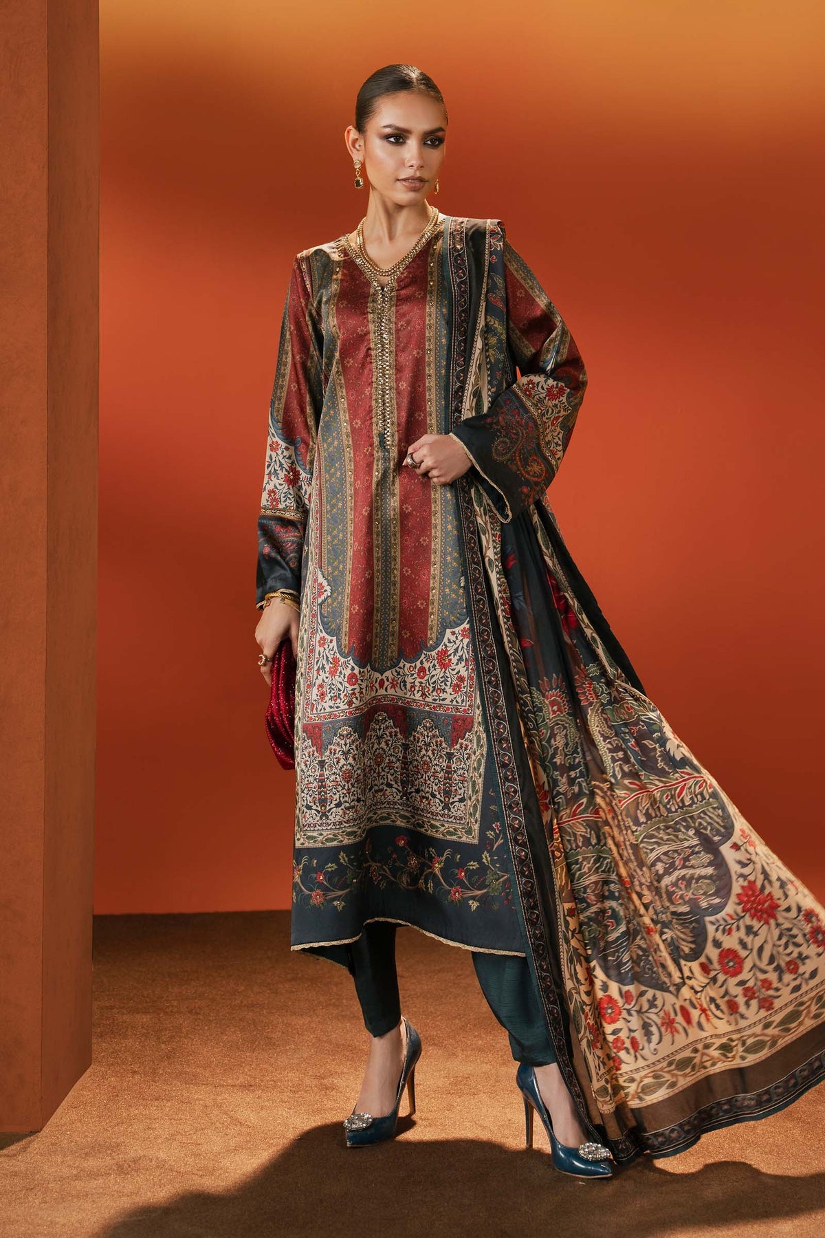 Maria B | Silk Prints | Satin Silk Suit SS-03, image 2