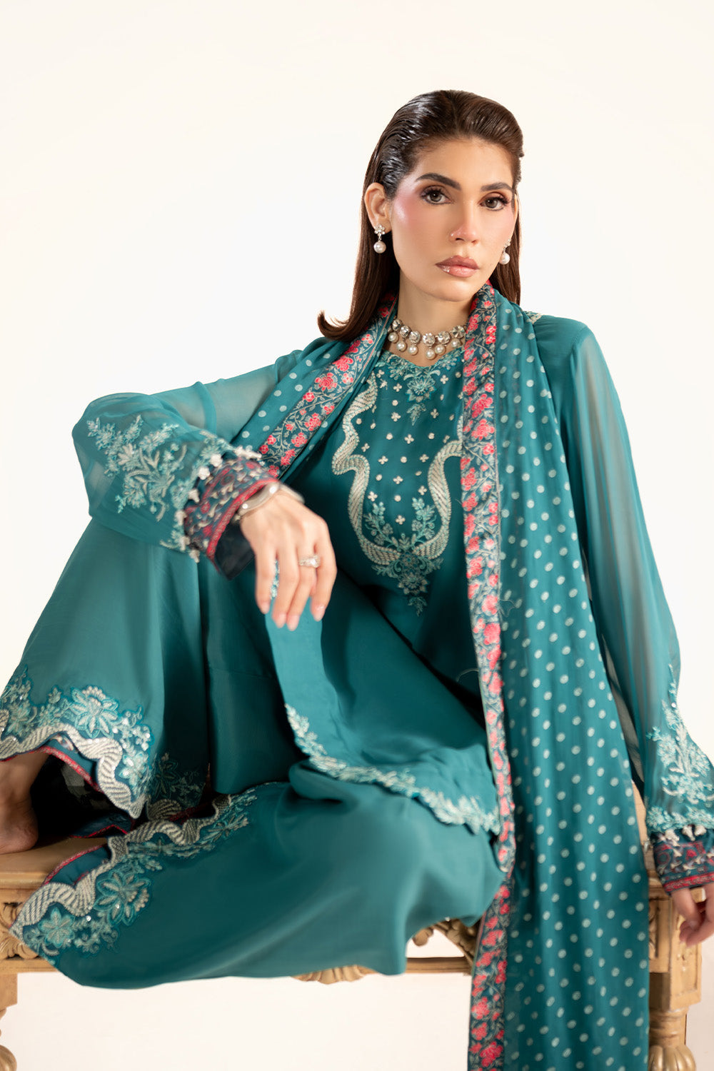 Maryum N Maria | Clestine Luxe Pret | MIRELINA, image 4