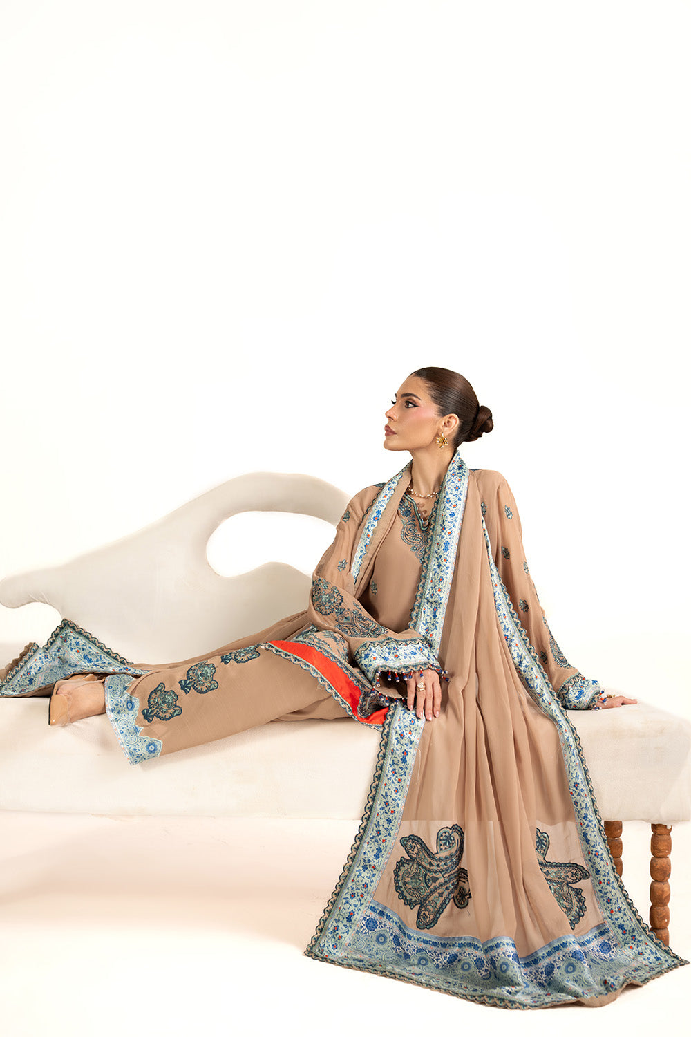 Maryum N Maria | Clestine Luxe Pret | NOVALYN, image 4