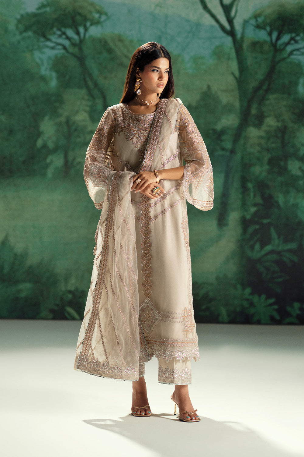 Maryum N Maria | Mushal Formals | GISÈLE - MSU5553-5