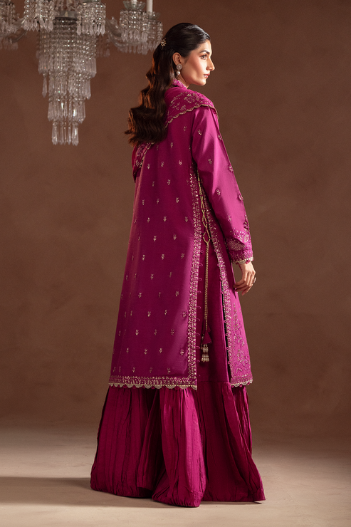 Emaan Adeel | Selene Formals | FIORA