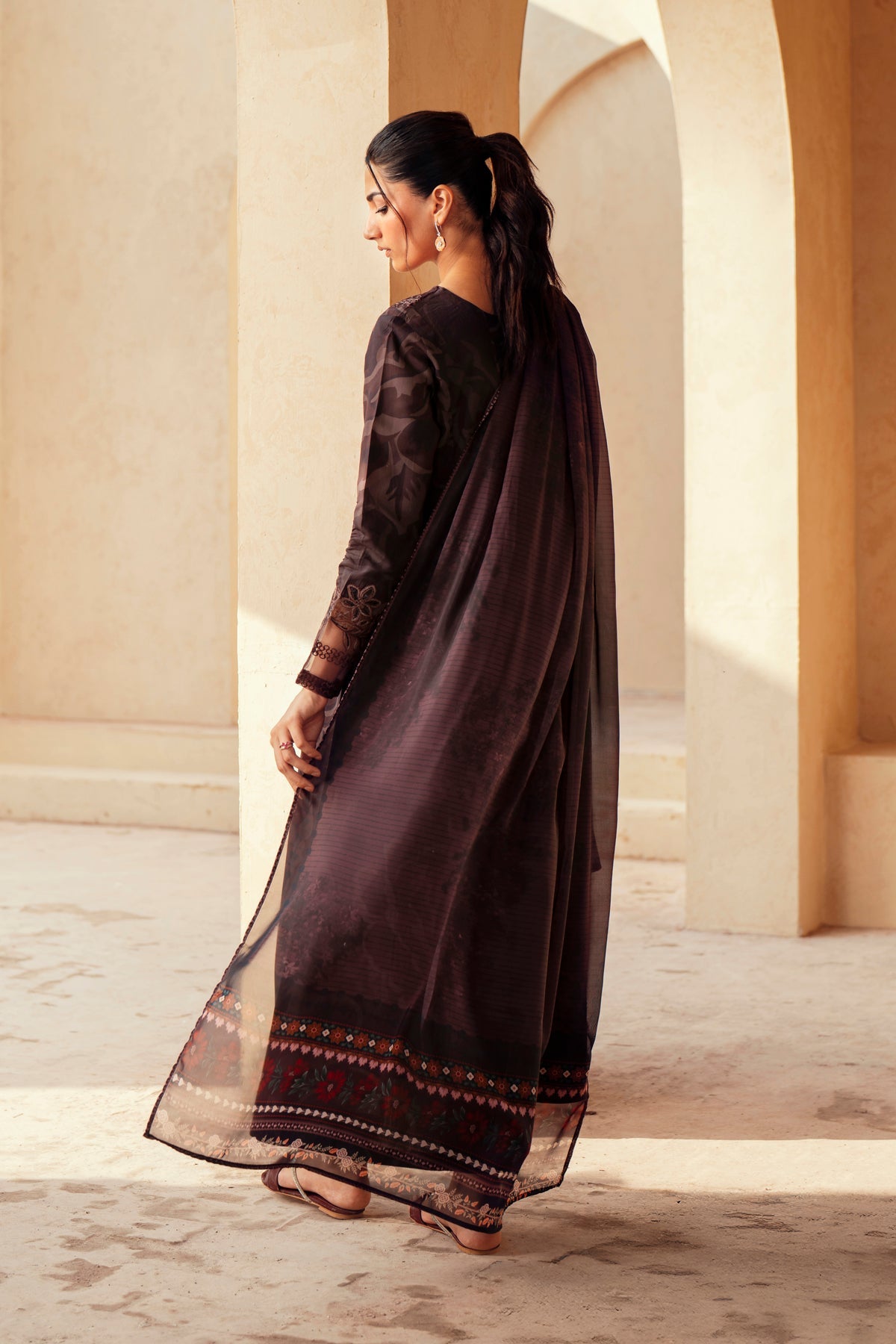 Xenia Formals | Ready to Wear | CLARET, image 2