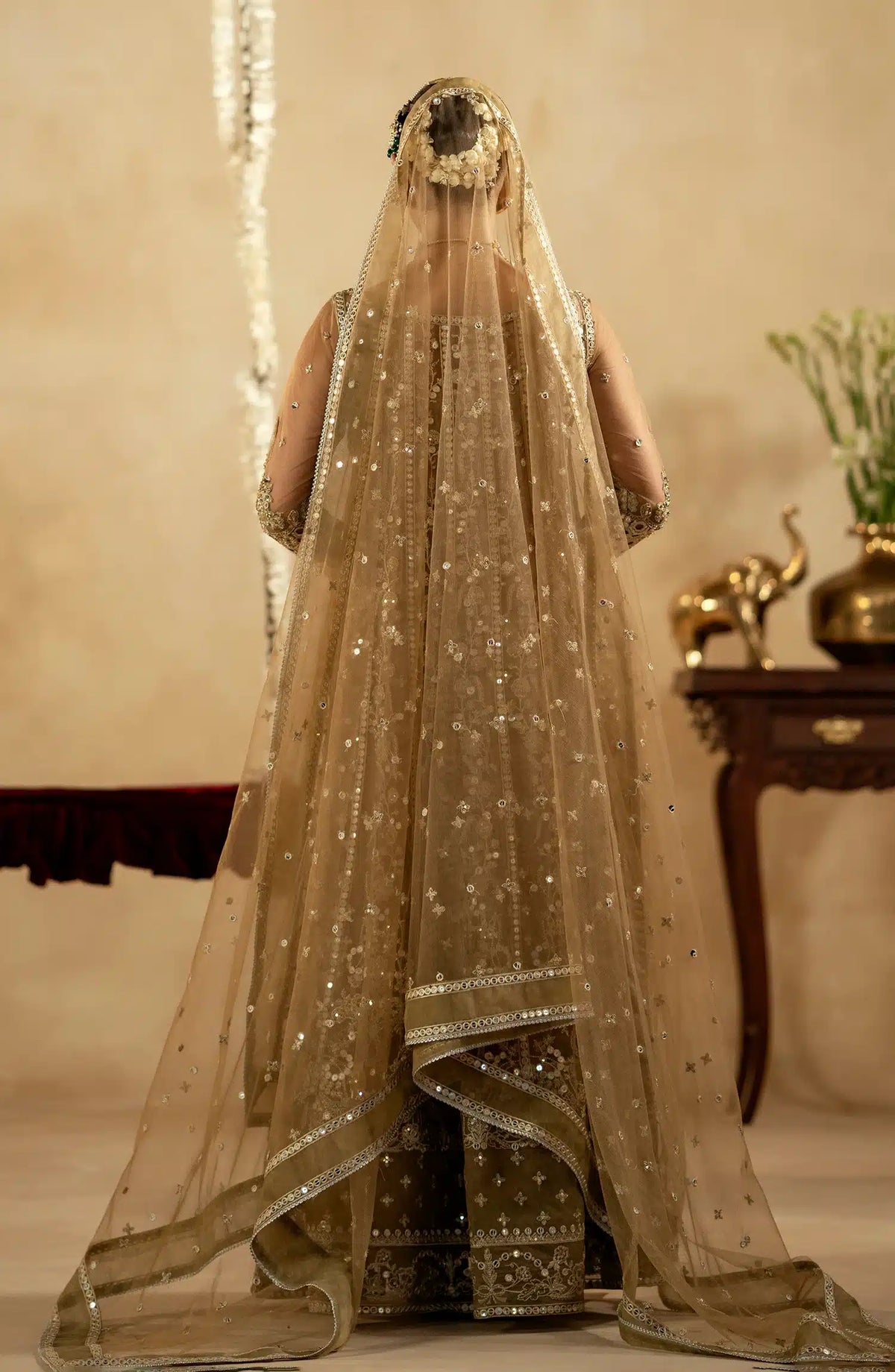Maryum N Maria | Zamani Beghum Formals 23 | Crystal Quartz-(MW23-520) -  Maryum N Maria Formal - Original Designer Dress - House of Maryam