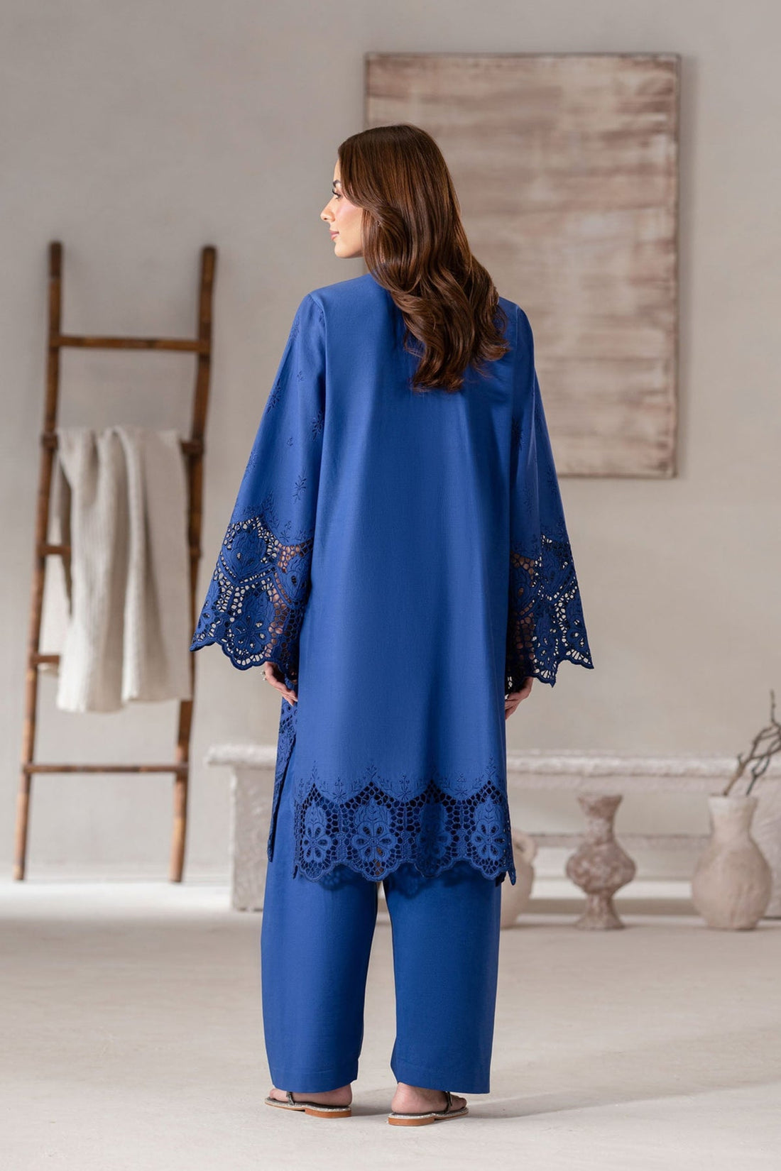 Akbar Aslam | Pret Lawn | Vanta