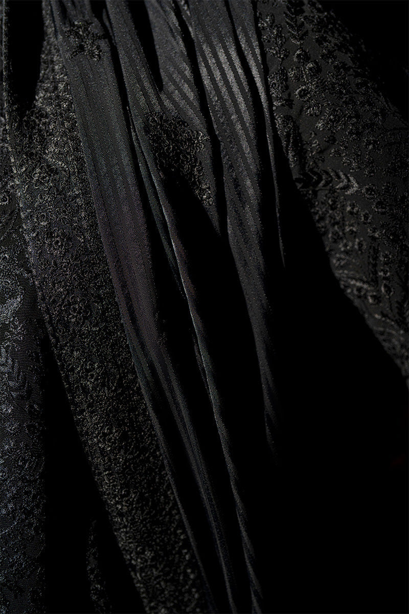 Republic By Omar Farooq | Luxury Rtw | 'Atiq' Shawl -  Republic by Omar Farooq Luxury RTW - Original Designer Dress - House of Maryam