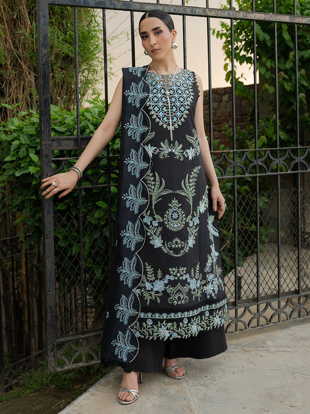 Mahnur | Amaya Lawn 26 | MU-11