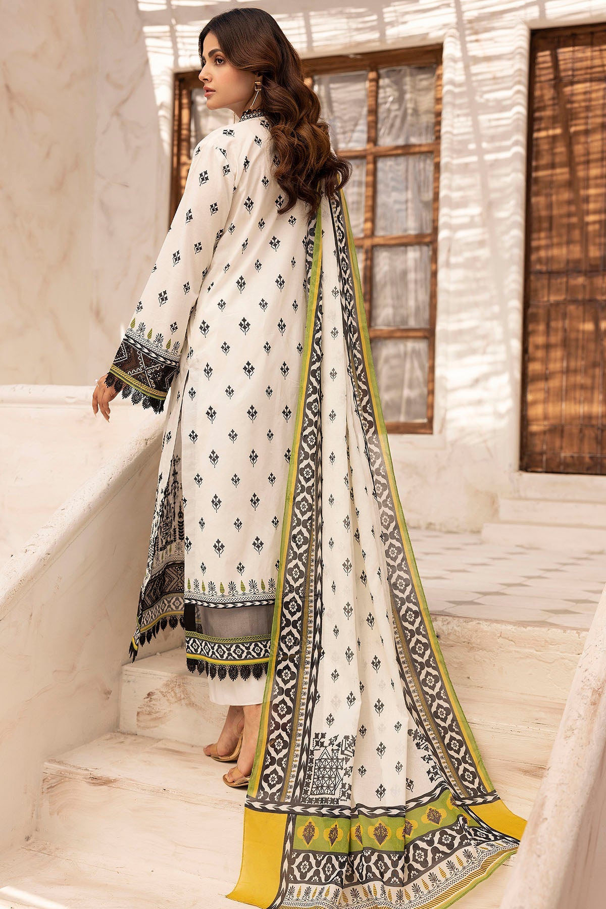Motifz | Umang Lawn | 5417-SIRAA -  Motifz Ladies Clothes - Original Designer Dress - House of Maryam