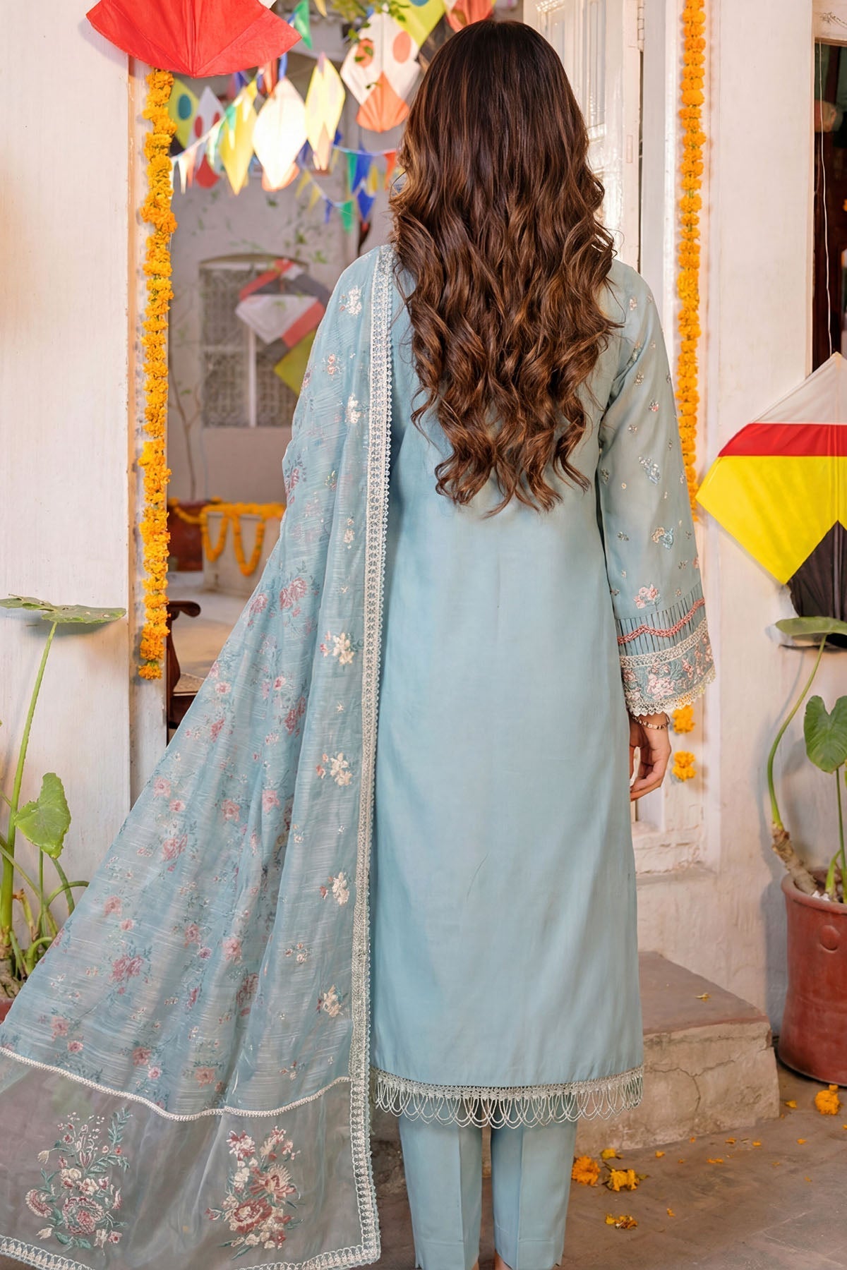 Motifz | Premium Lawn 26 | 5918-ADELIA, image 2