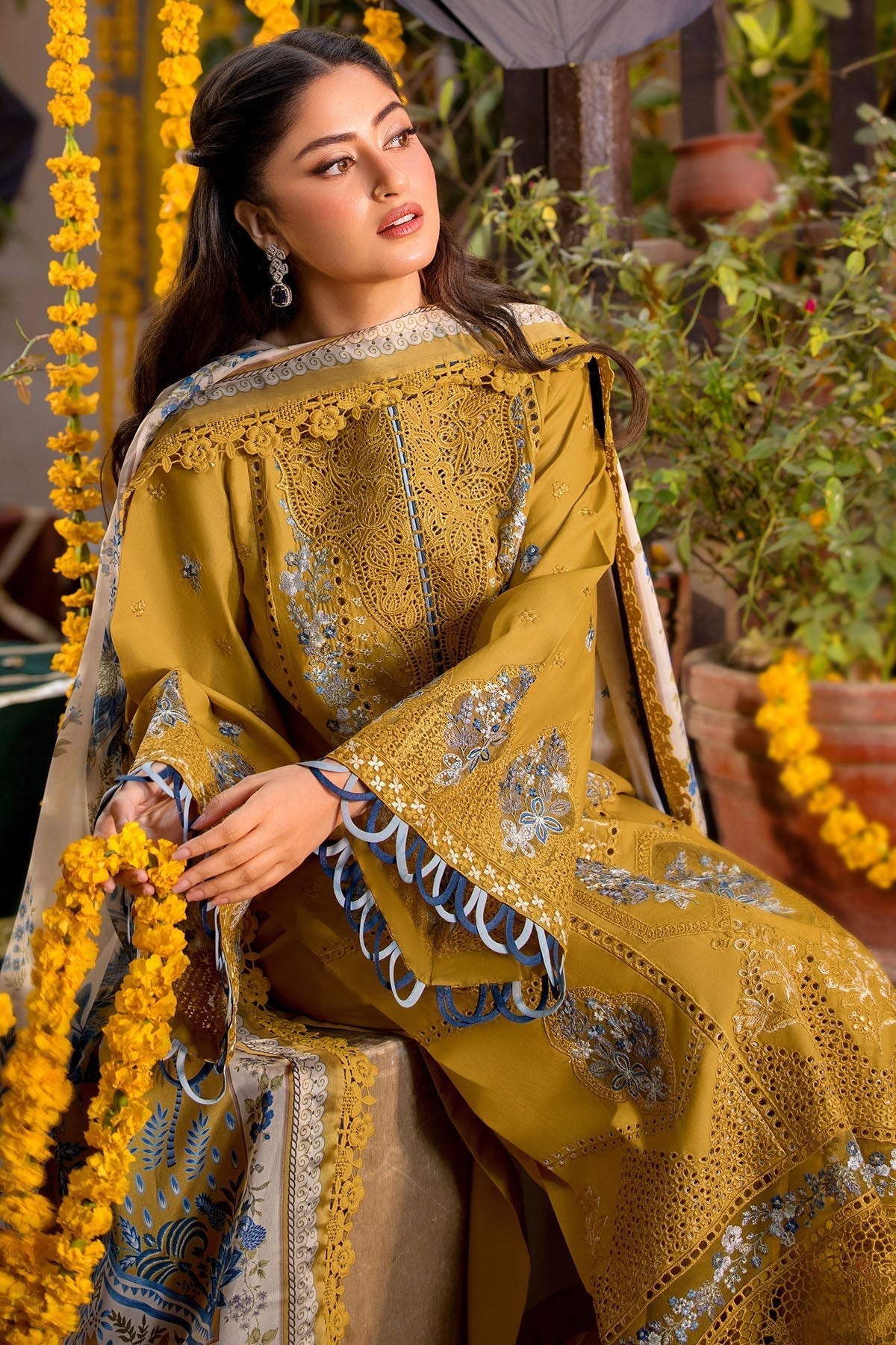 Motifz | Premium Lawn 26 | 5937-ARABELLA-7