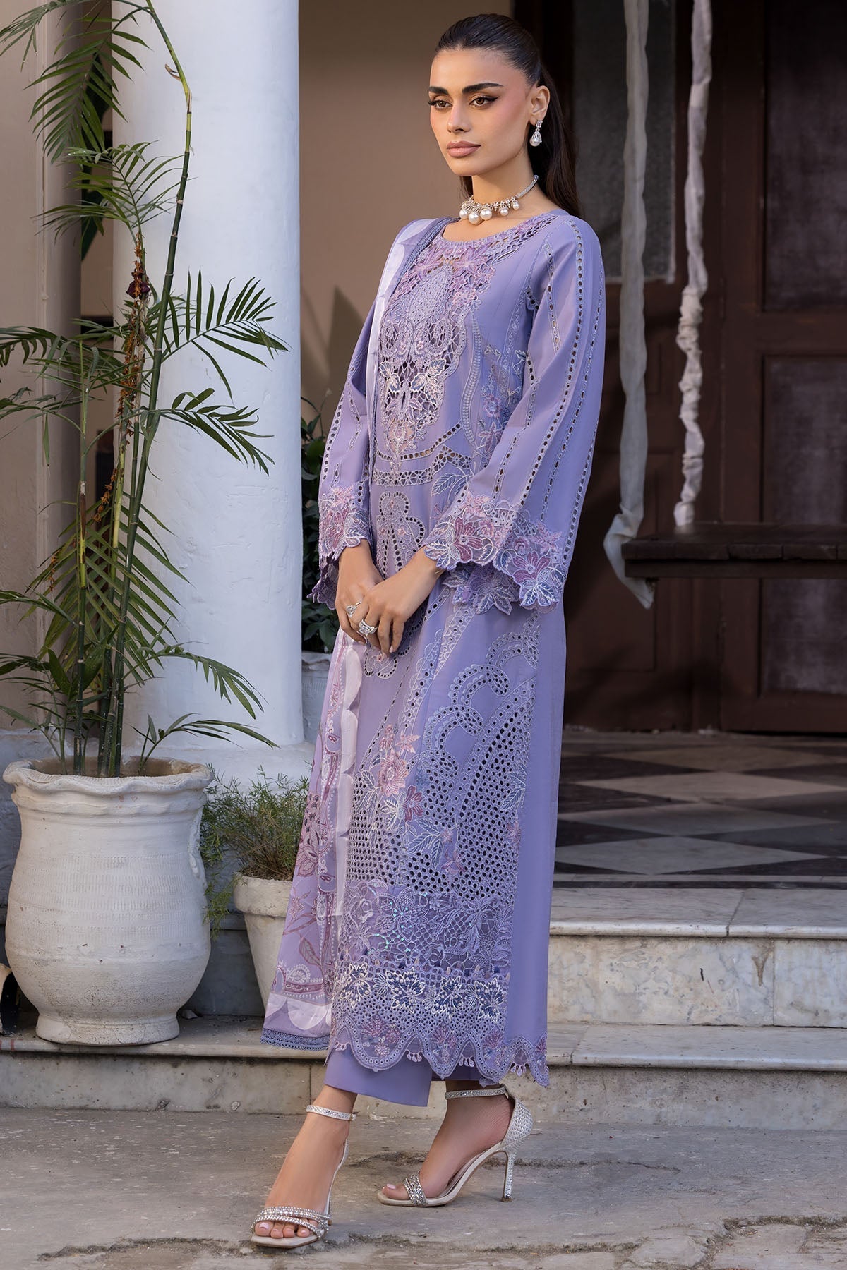 Motifz | Premium Lawn 26 | 5938-VIVI, image 3