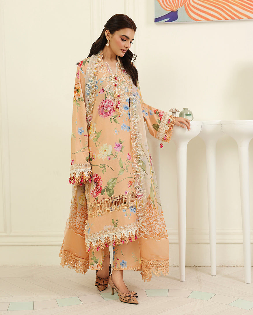 Roheenaz | Petals in Print | Magnolia Mist-2