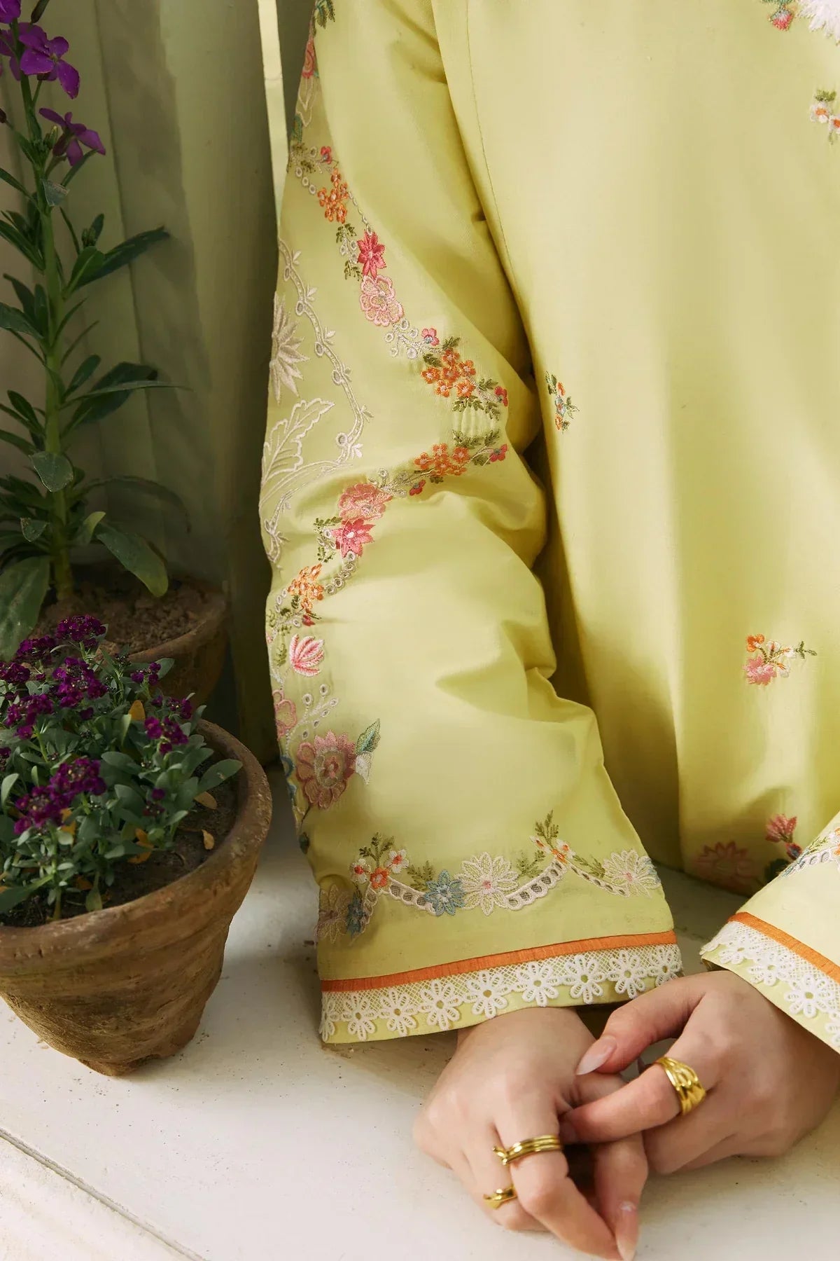 Zara Shahjahan | Coco Lawn 24 | MAHAY-4B by Designer Zara Shahjahan - House of Maryam - Pakistani Designer Ethnic Wear in {{ shop.shopifyCountryName }}
