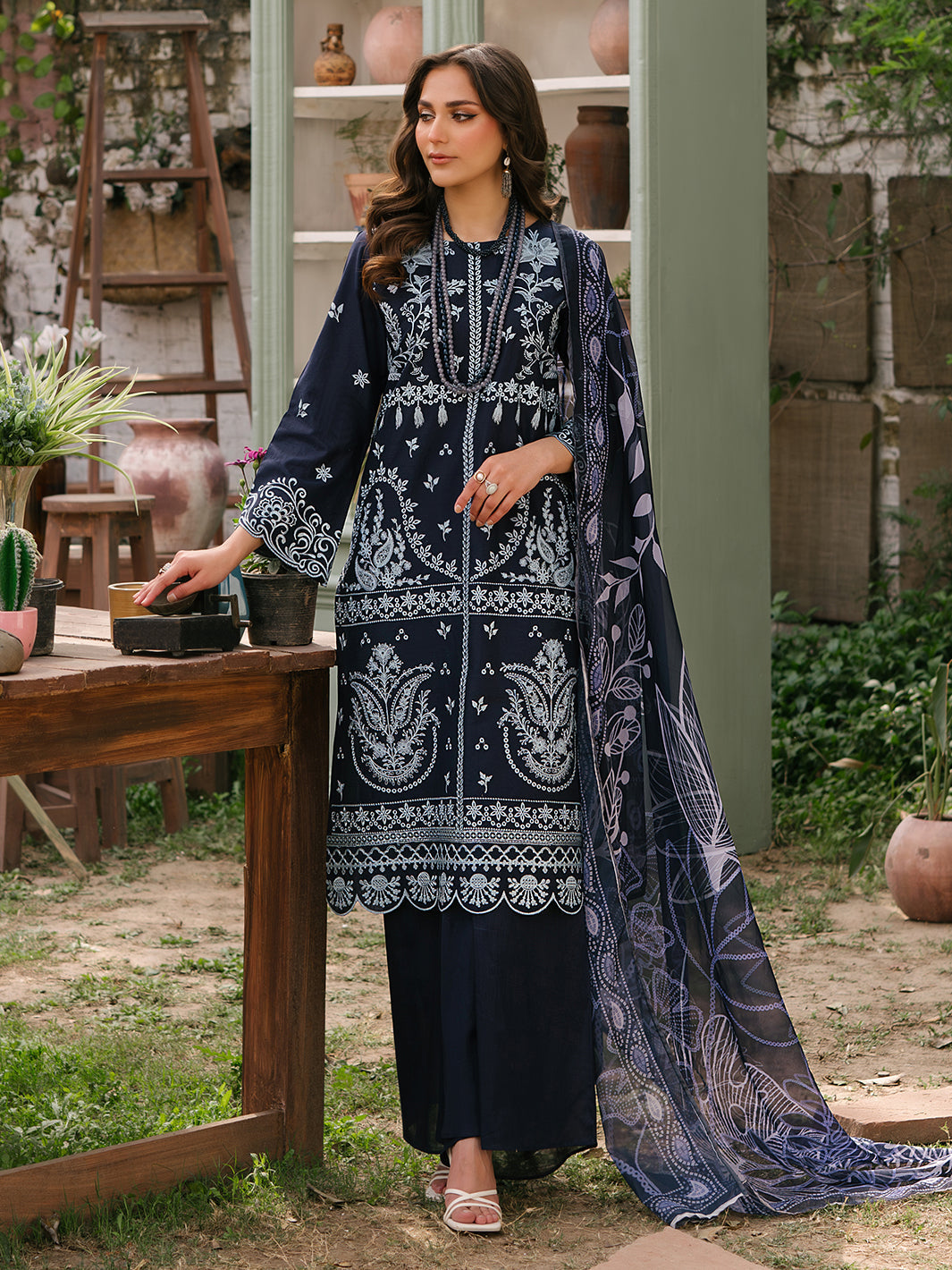 Mahnur | Masakali Luxury Lawn 24 | MK 03 - B -  Mahnur Luxury - Original Designer Dress - House of Maryam