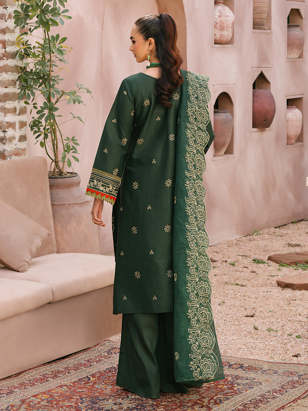 Mahnur | Masakali Luxury Lawn 24 | MK 04 - B -  Mahnur Luxury - Original Designer Dress - House of Maryam