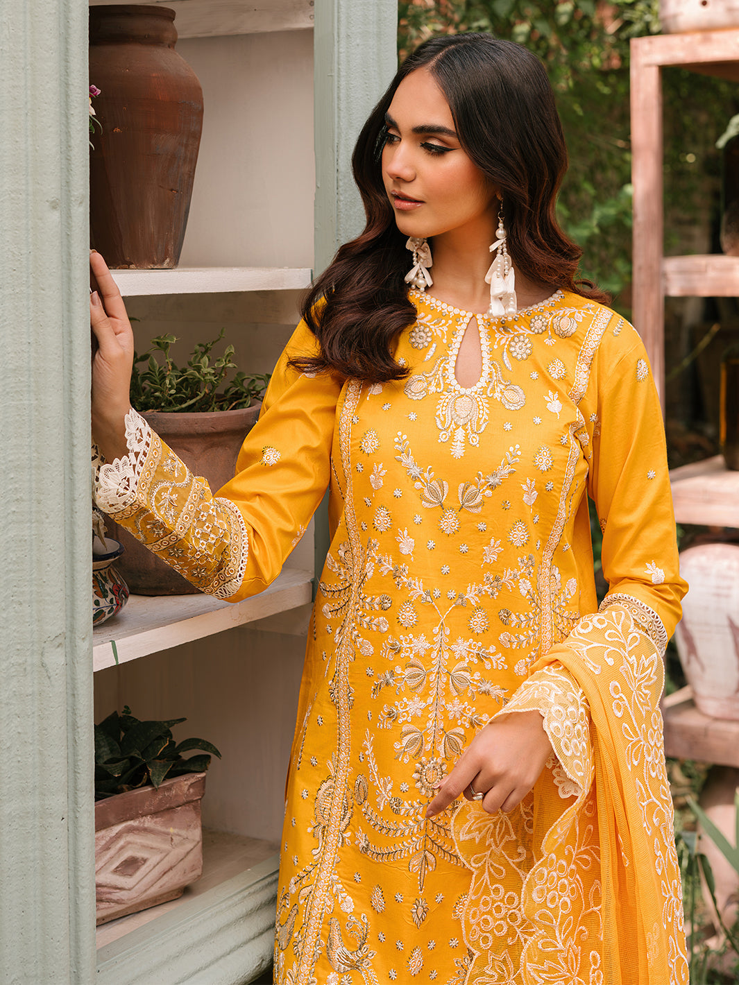 Mahnur | Masakali Luxury Lawn 24 | MK 06 - A -  Mahnur Luxury - Original Designer Dress - House of Maryam