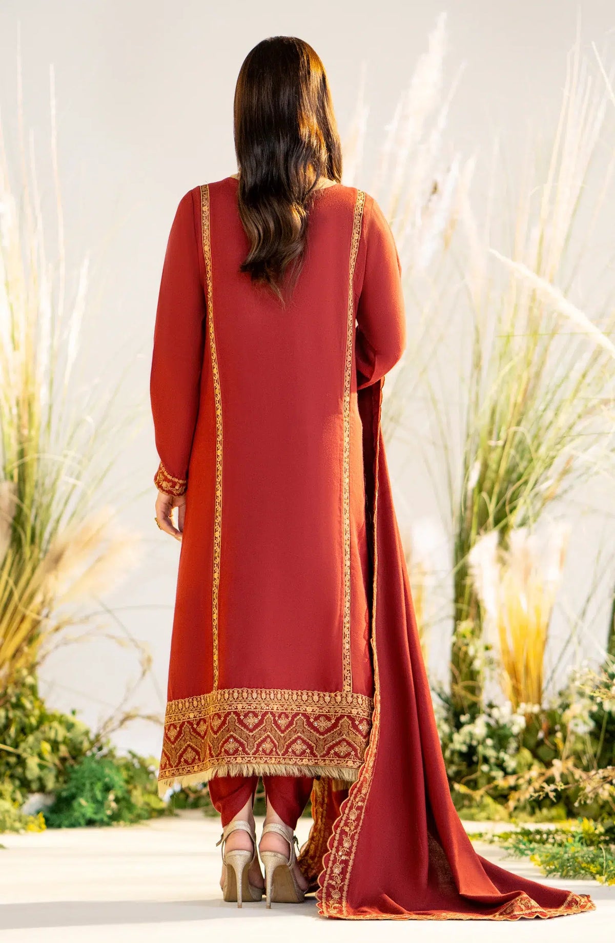 Maryum N Maria | Shehr Bano Winter 23 | HAESEL MW23558 -  Maryum N Maria Luxury - Original Designer Dress - House of Maryam