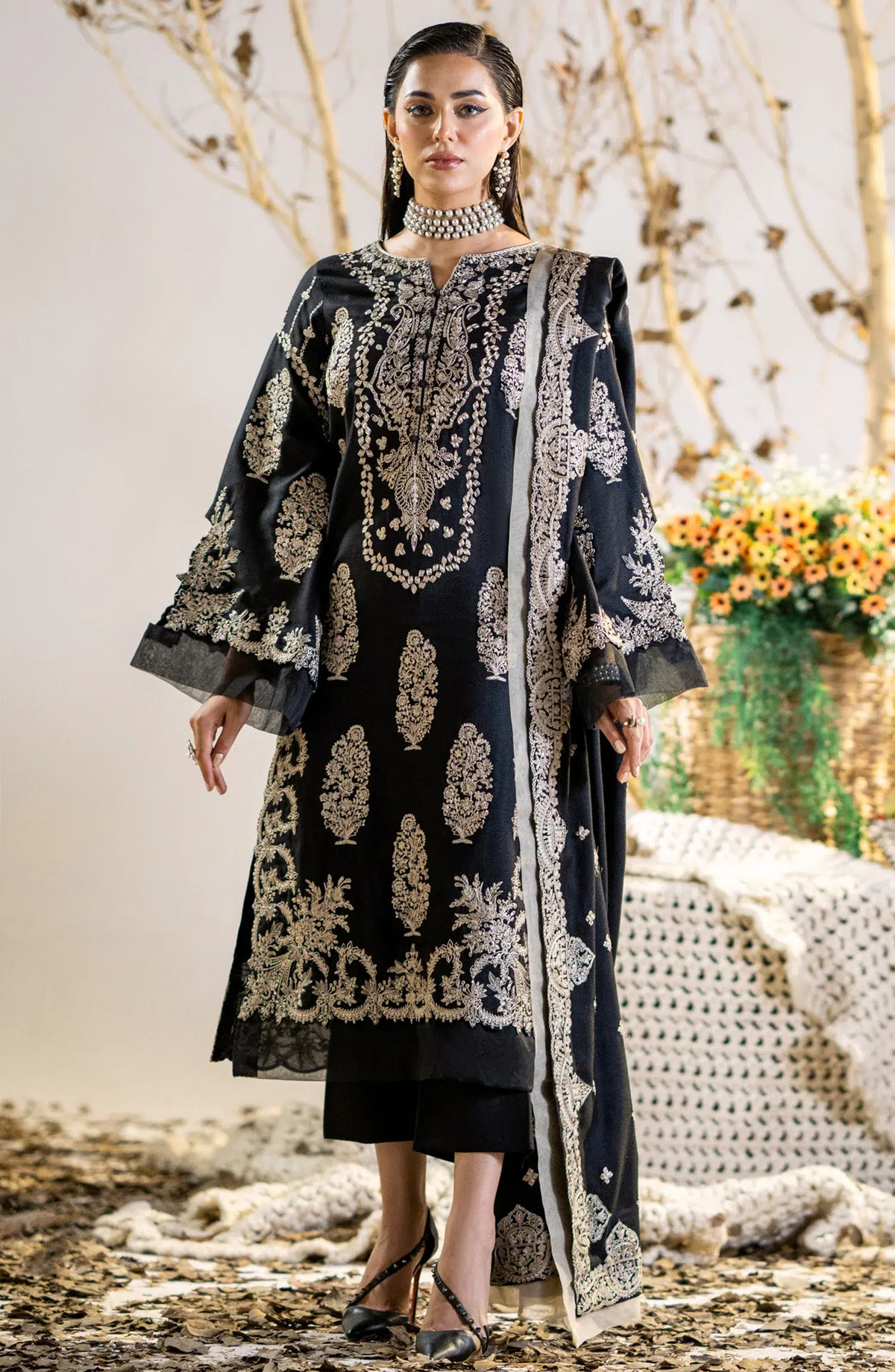 Maryum N Maria | Shehr Bano Winter 23 | KAJOL MW23561 -  Maryum N Maria Luxury - Original Designer Dress - House of Maryam