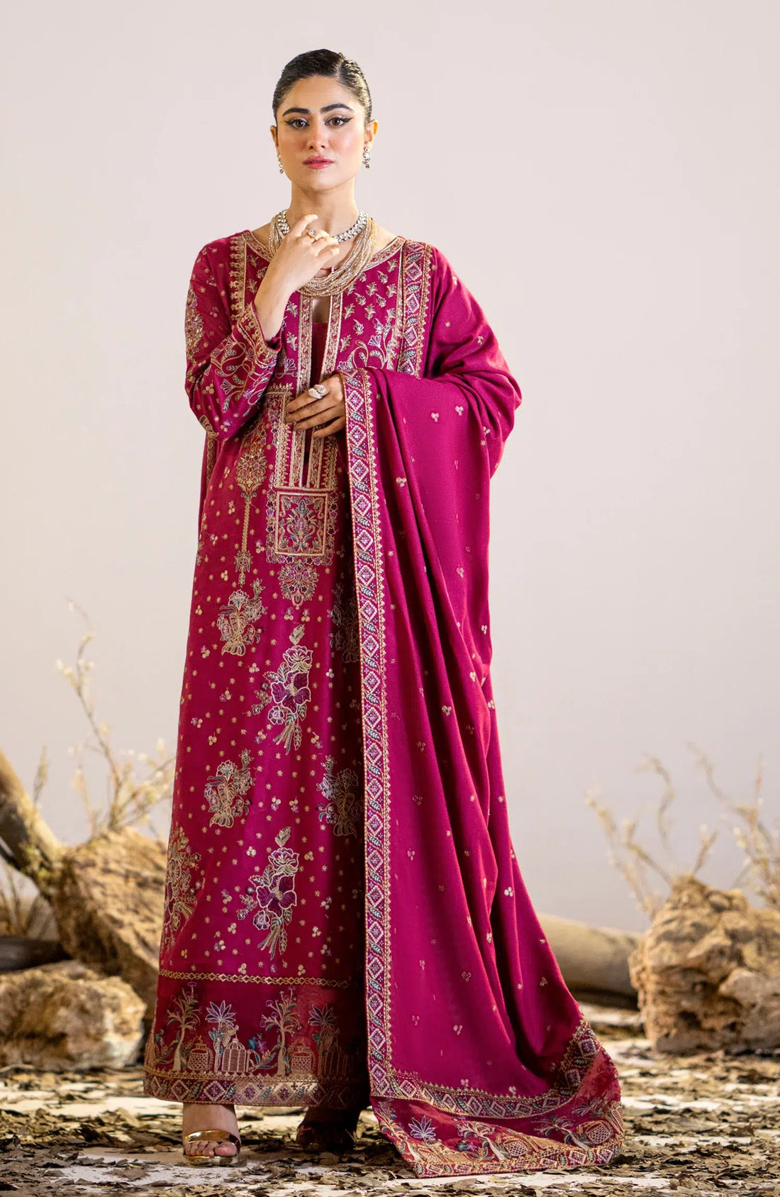 Maryum N Maria | Shehr Bano Winter 23 | KATRI MW23560 by Designer Maryum N Maria - House of Maryam - Pakistani Designer Ethnic Wear in {{ shop.shopifyCountryName }}