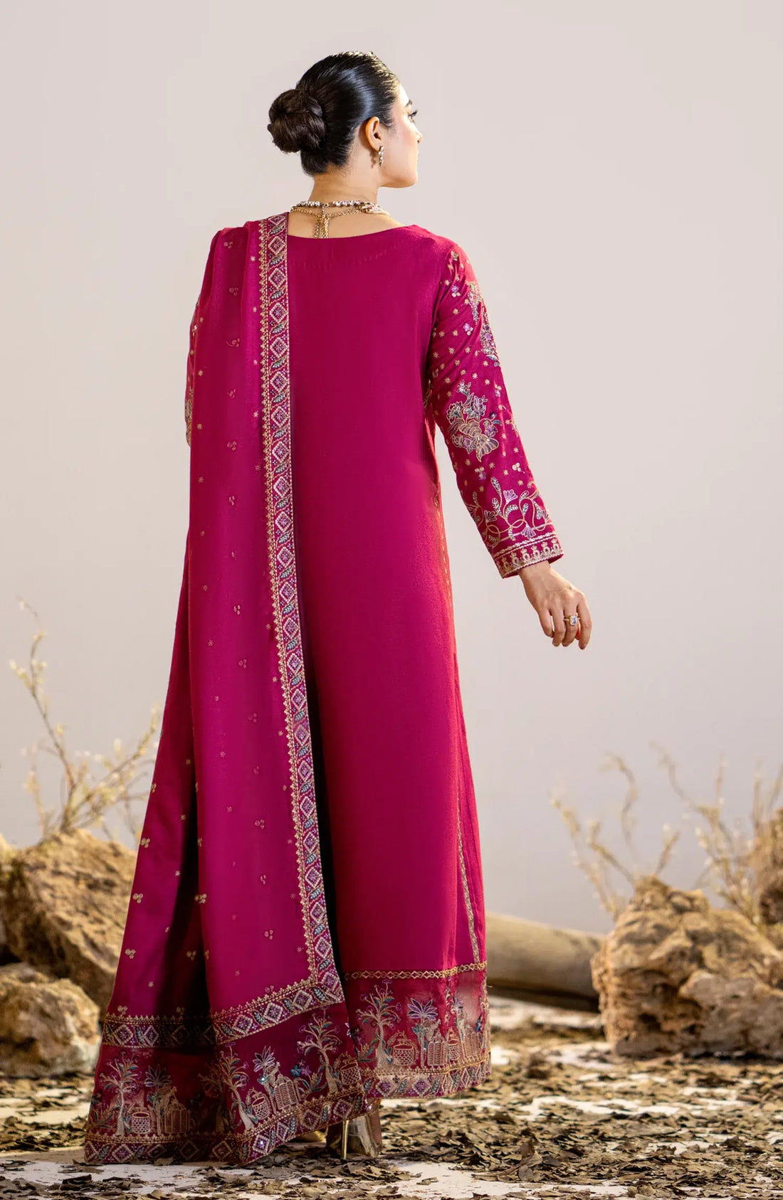 Maryum N Maria | Shehr Bano Winter 23 | KATRI MW23560 by Designer Maryum N Maria - House of Maryam - Pakistani Designer Ethnic Wear in {{ shop.shopifyCountryName }}