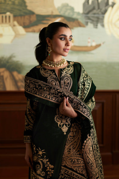 Mina Hassan | Velvet Luxe | Zehra -  Mina Hassan Ladies Clothes - Original Designer Dress - House of Maryam