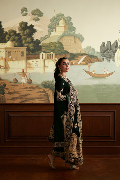 Mina Hassan | Velvet Luxe | Zehra -  Mina Hassan Ladies Clothes - Original Designer Dress - House of Maryam