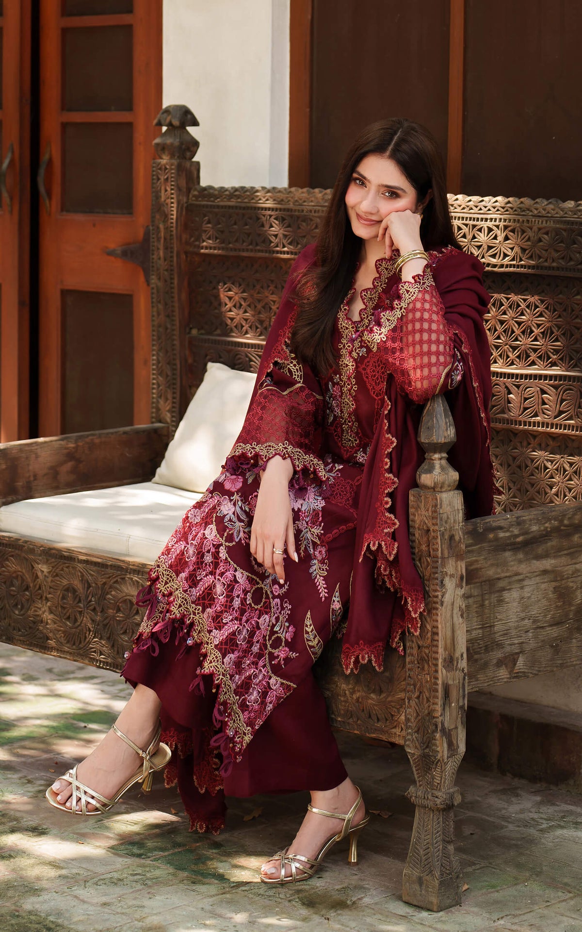 Asifa and Nabeel | Pashmina Luxe 25 | Mira LWC25-05-9