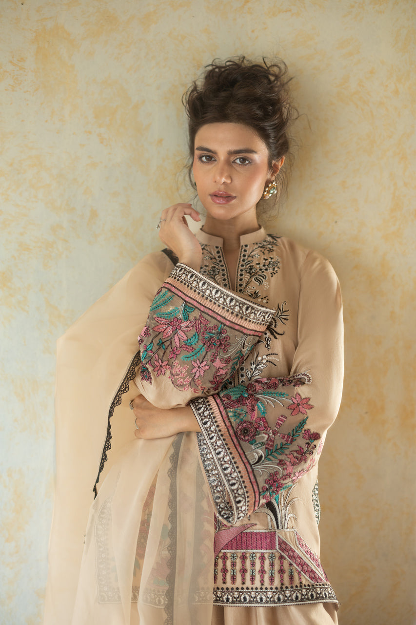 Zainab Chottani | Summer Edition 26 | Mocha Dusk, image 3