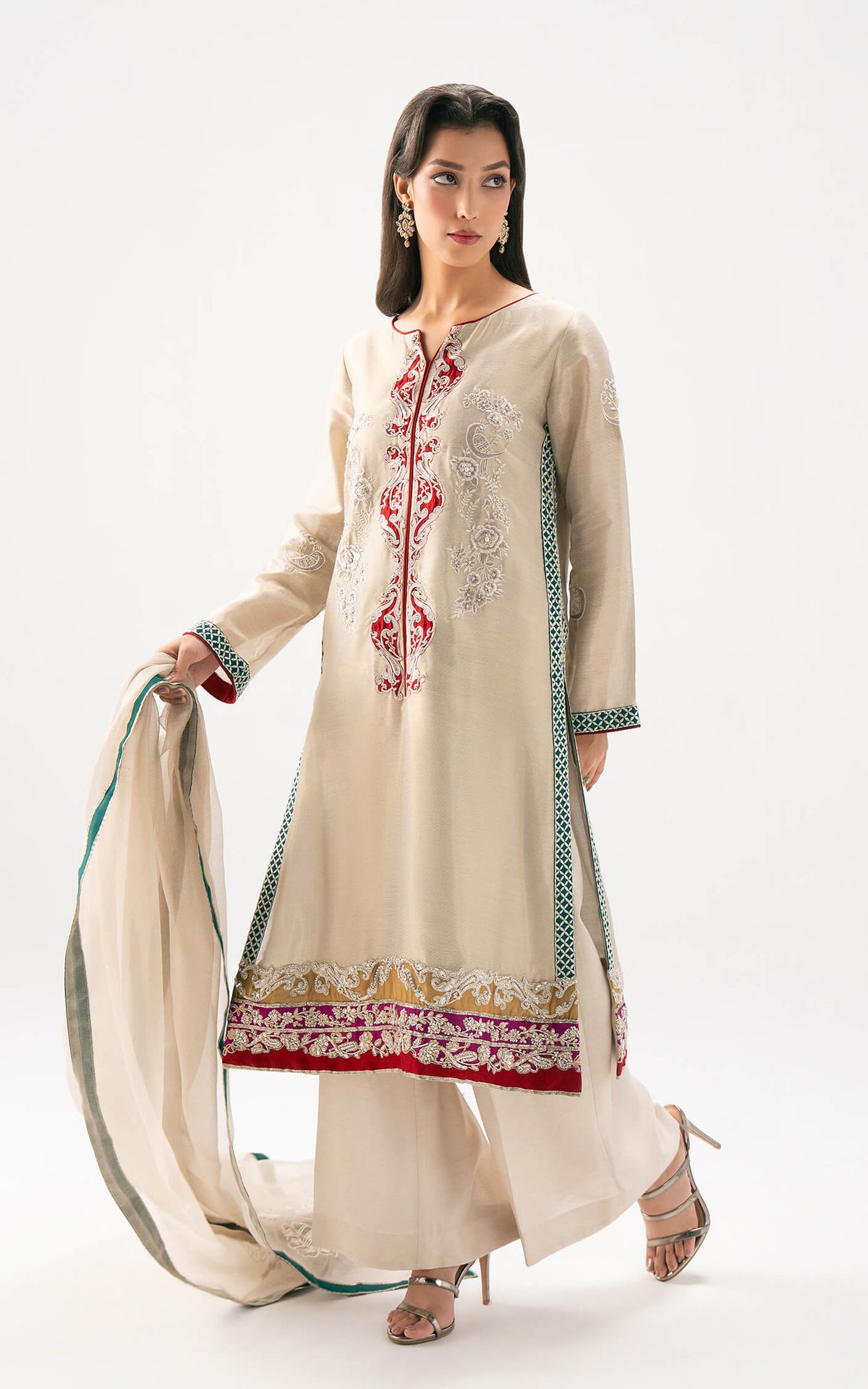 Asifa and Nabeel | Celevara Luxe | Moonlit Whisper-5