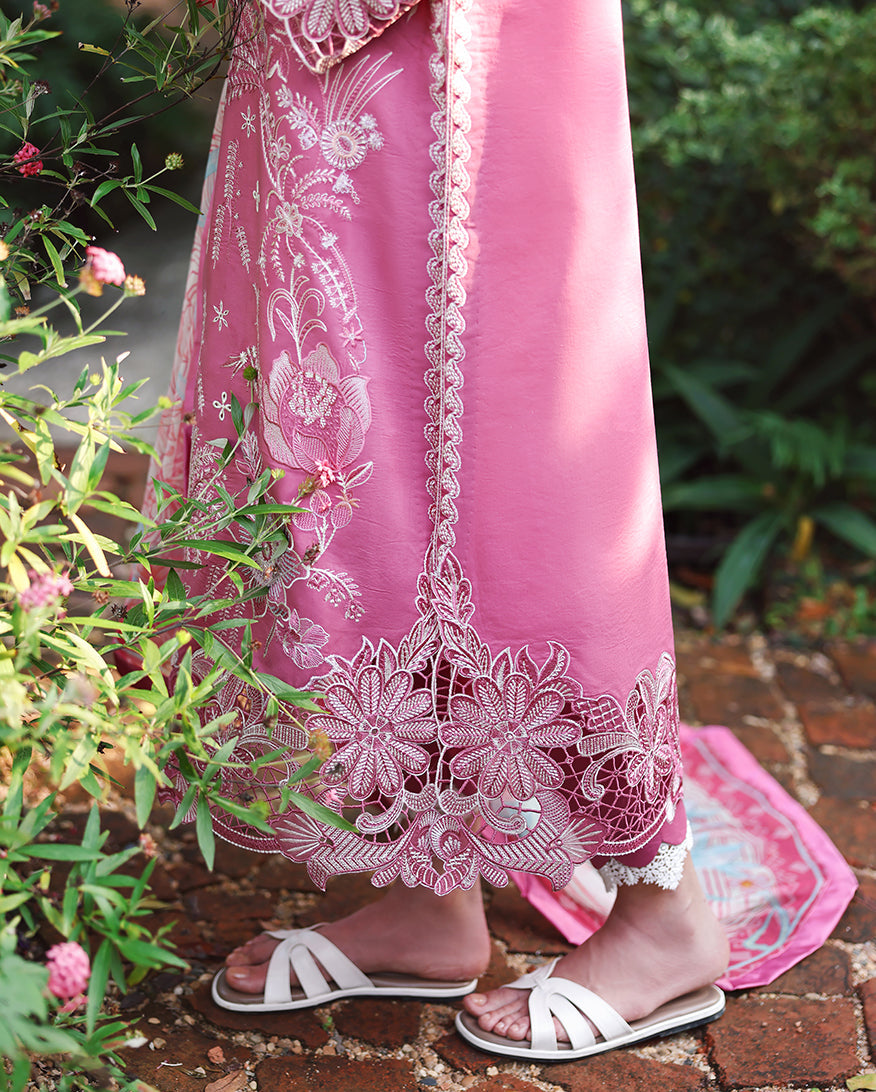Mushq | The Secret Garden Lawn | Mystic Camellia, image 5