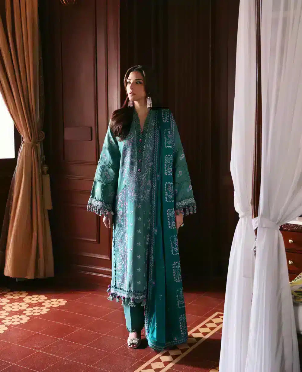 Republic Womenswear | Noemei Luxury Shawl 23 | NWU23-D4-B -  Republic Womenswear Luxury - Original Designer Dress - House of Maryam