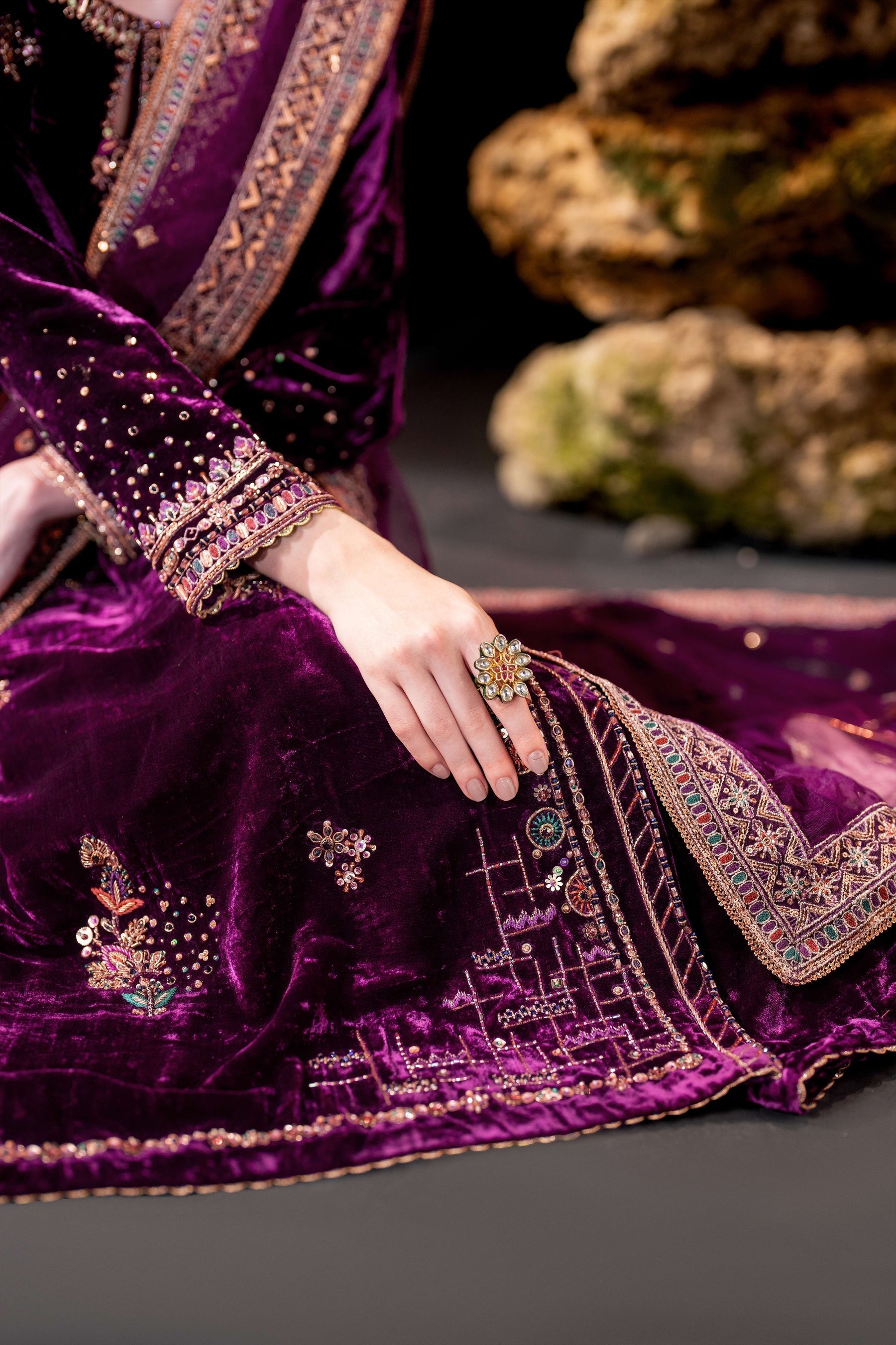 Naqshi | Makhmal Velvet 24 |  Rubayi