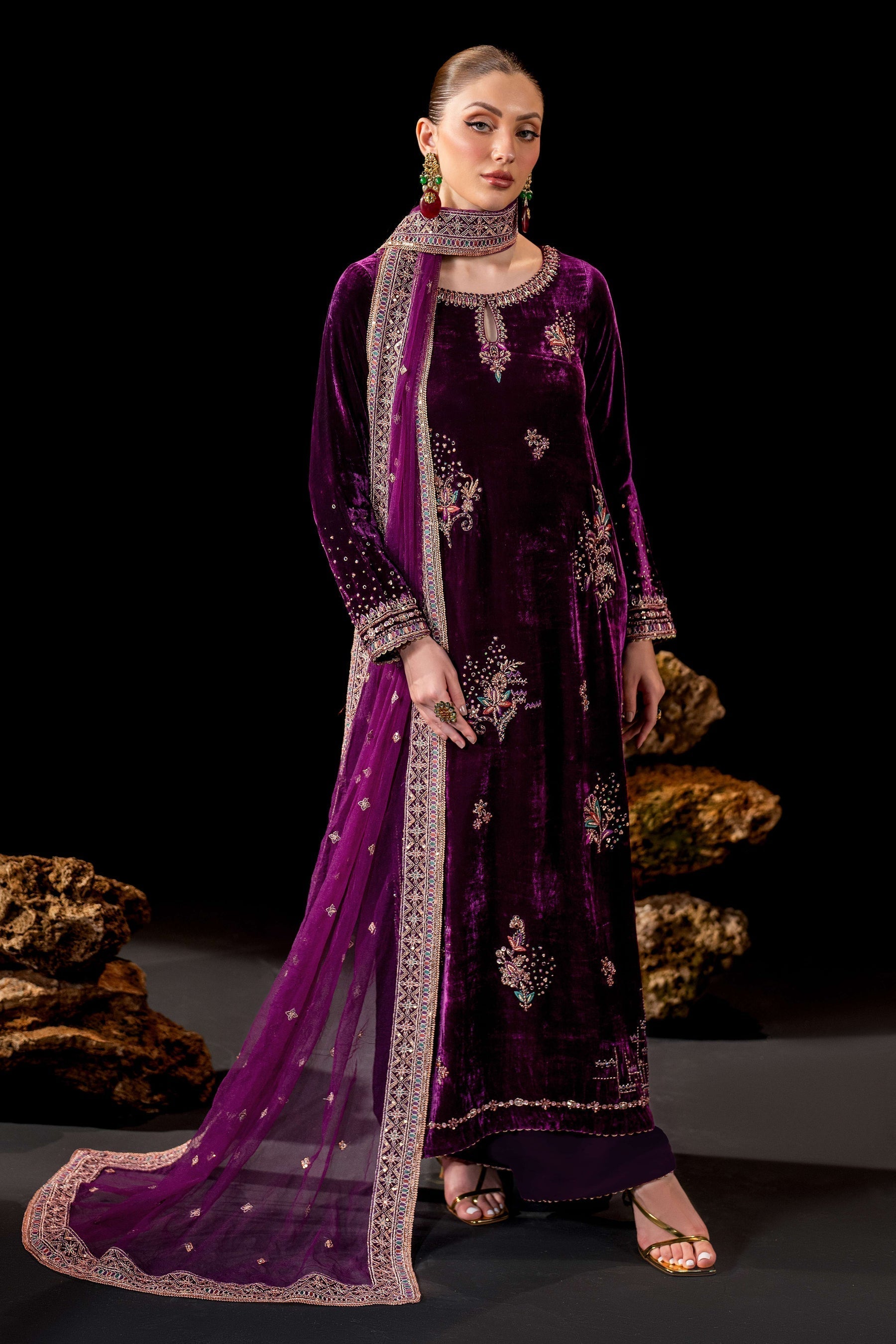 Naqshi | Makhmal Velvet 24 |  Rubayi