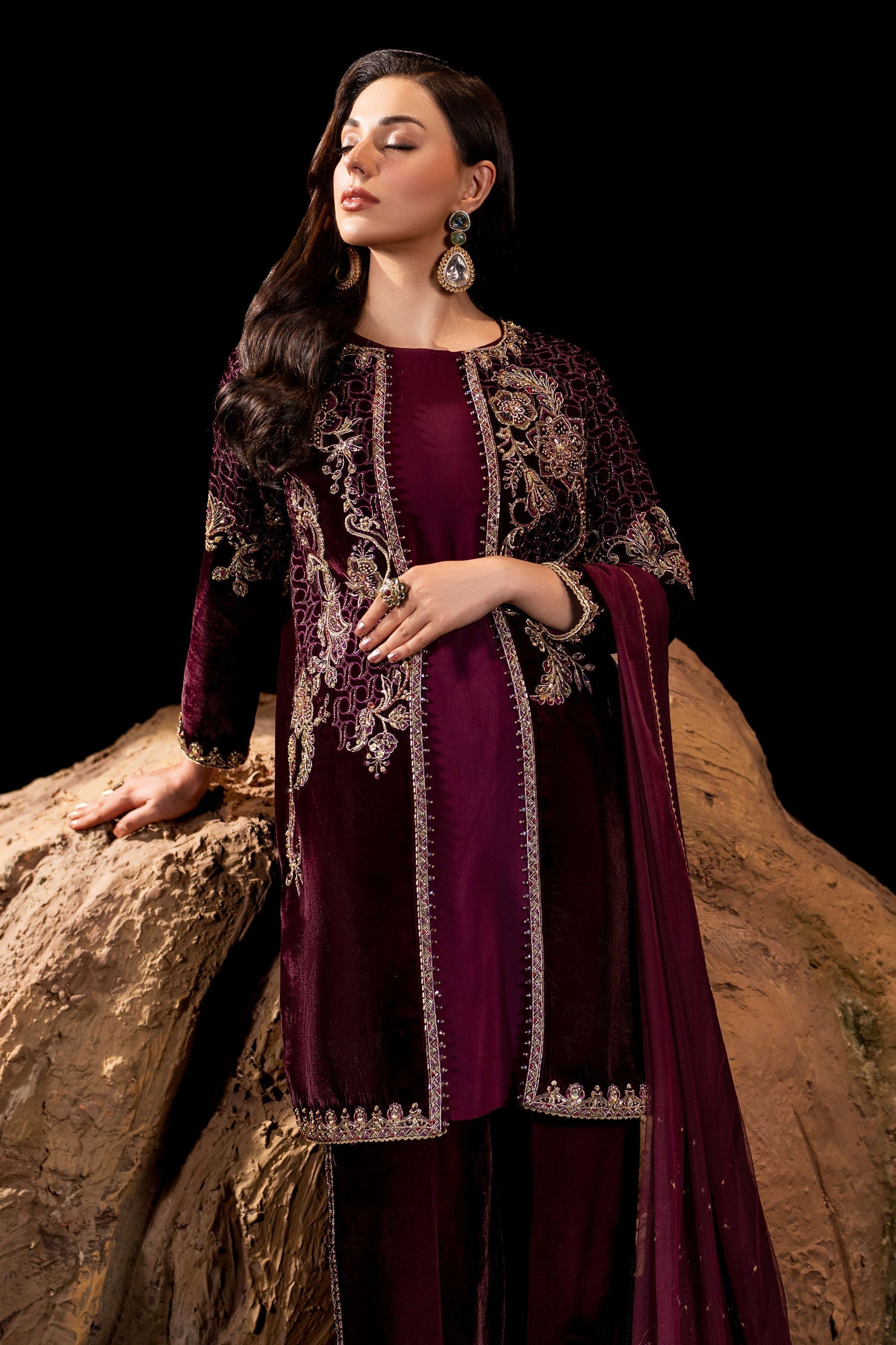 Naqshi | Makhmal Velvet 24 | Qandeel