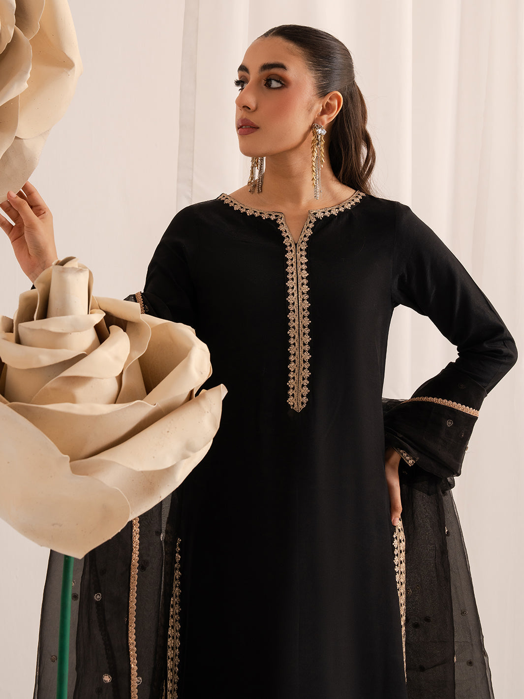 Izel | The Silk Chapter | Nocturne, image 4