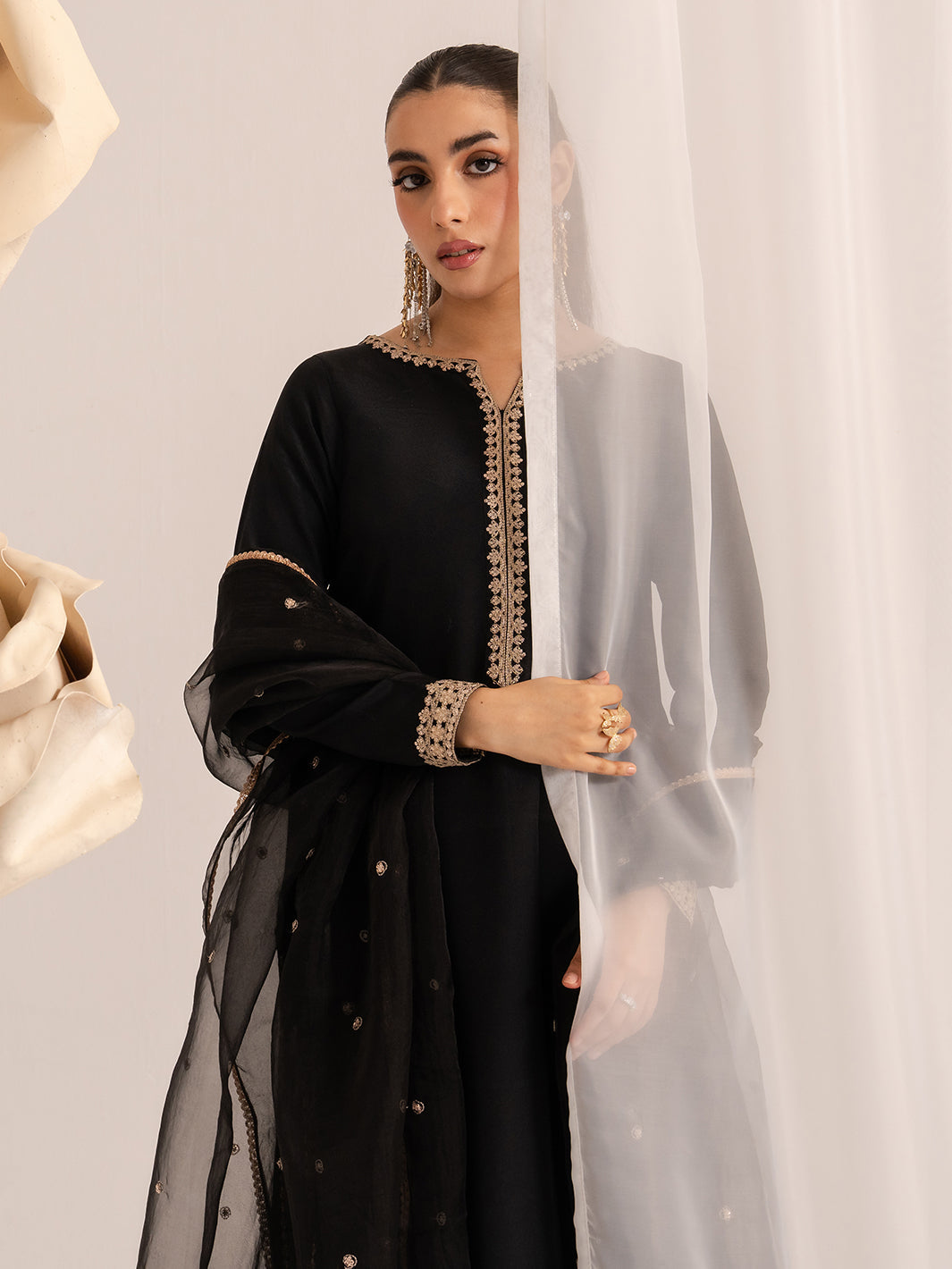 Izel | The Silk Chapter | Nocturne, image 5