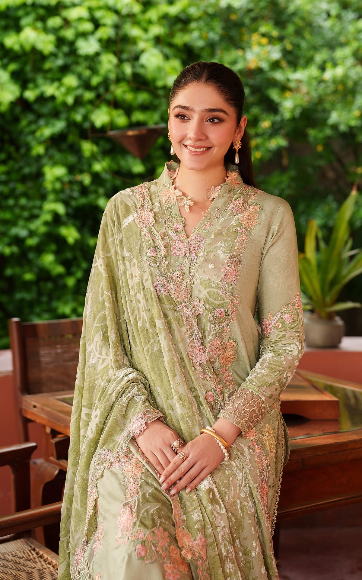 Asifa and Nabeel | Pashmina Luxe 25 | Noir LWC25-04, image 5
