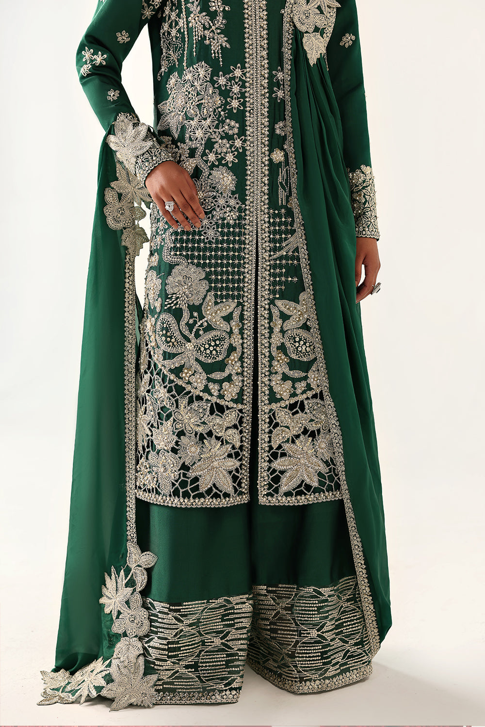 Saira Rizwan | Silk Luxe 26 | ARIN- SRLSP-26-05, image 3