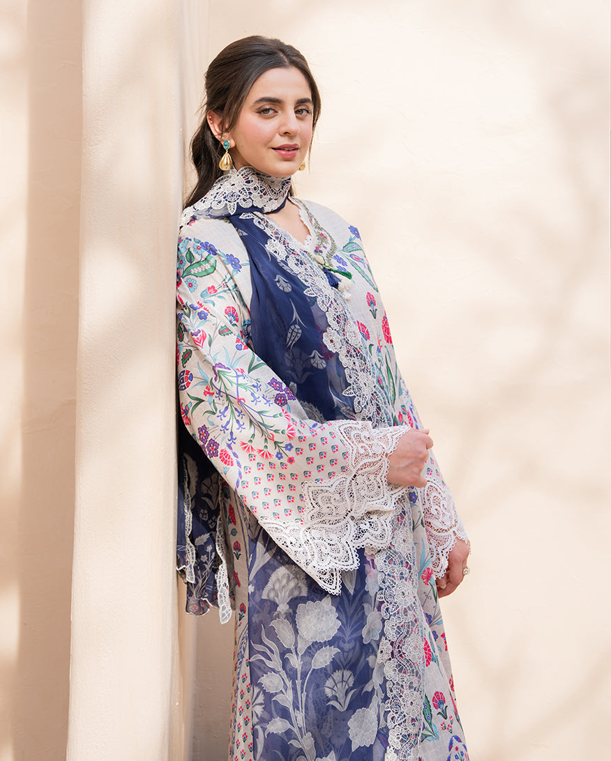 Roheenaz | Summer in Bloom | Rosette, image 3