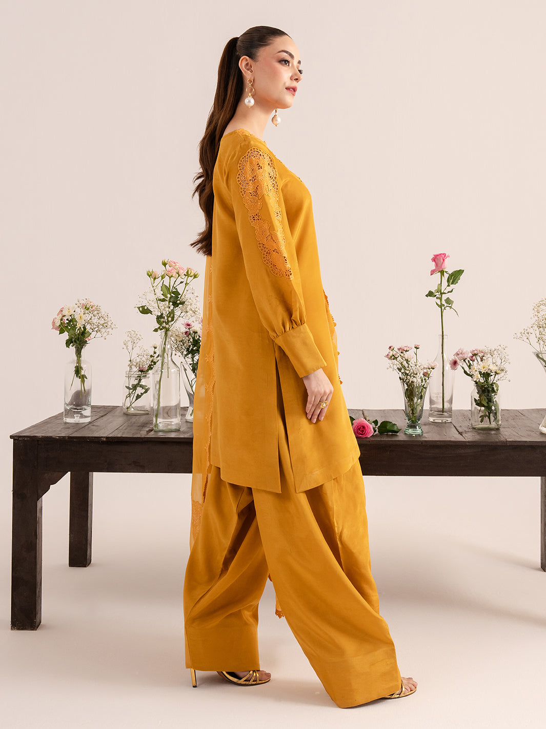 Izel | The Silk Chapter | Ochre, image 2