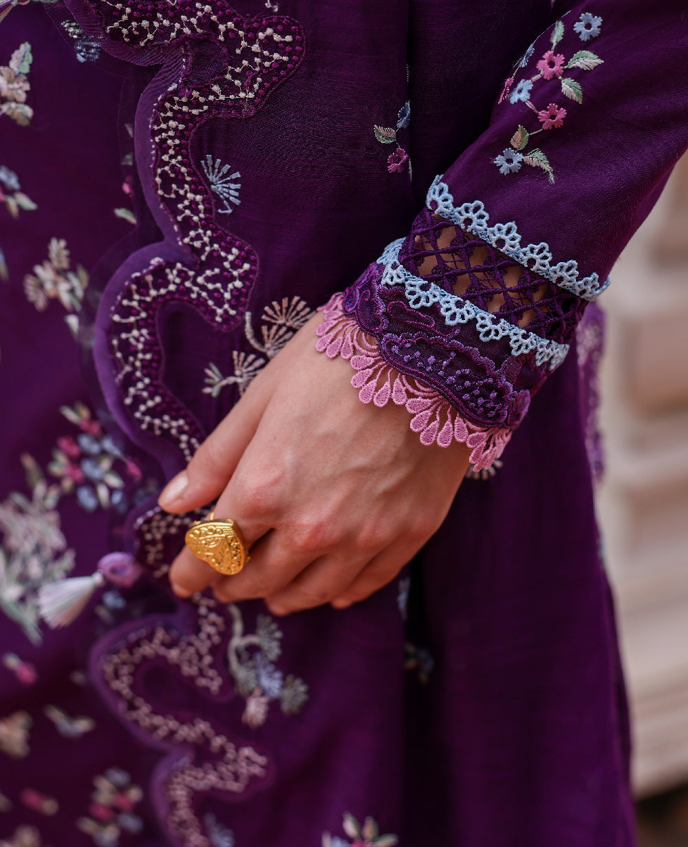 Republic Womenswear | Lilas Lawn 26 | Olyra, image 5
