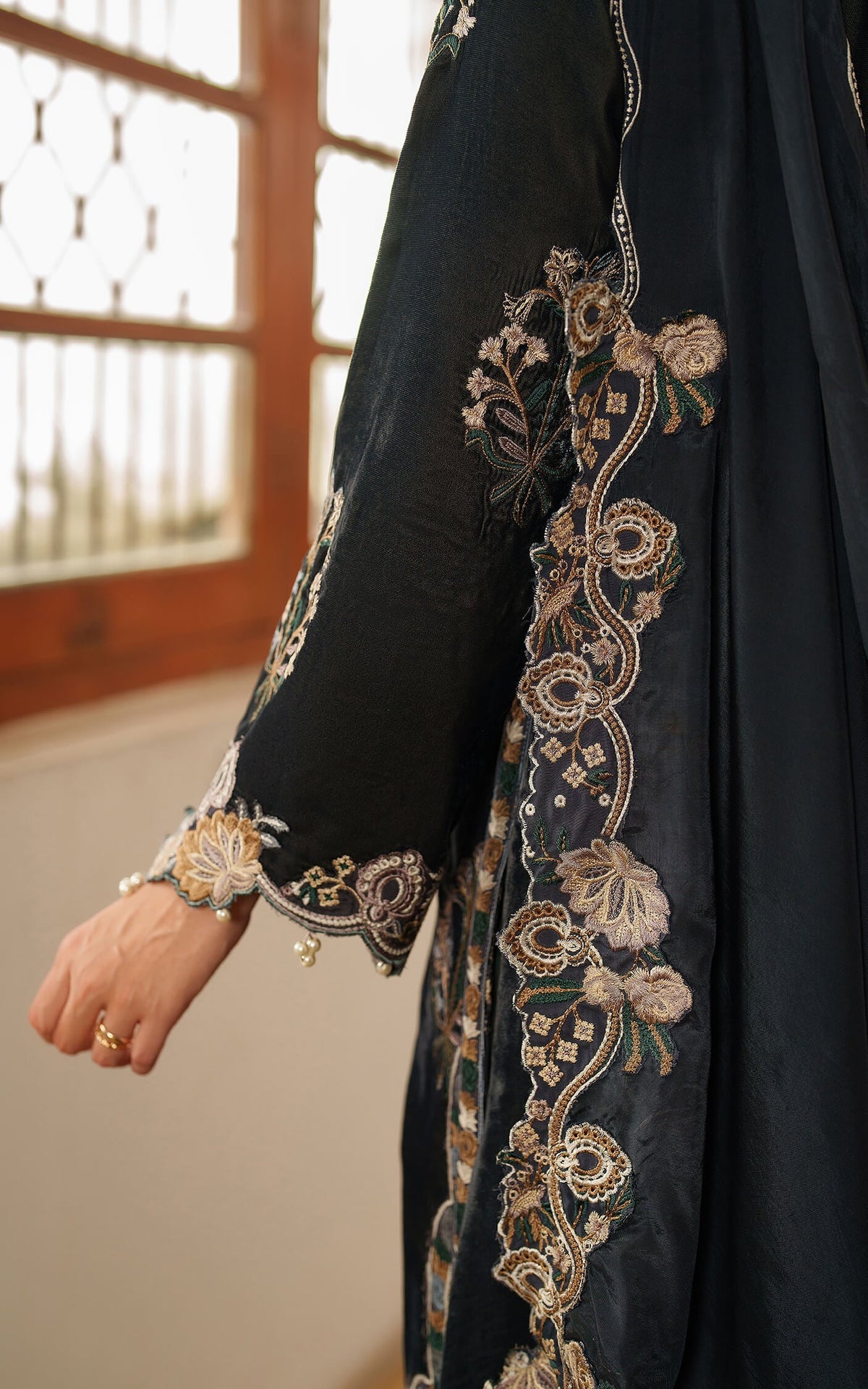 Asifa and Nabeel | Pashmina Luxe 25 | Opal LWC25-07-6