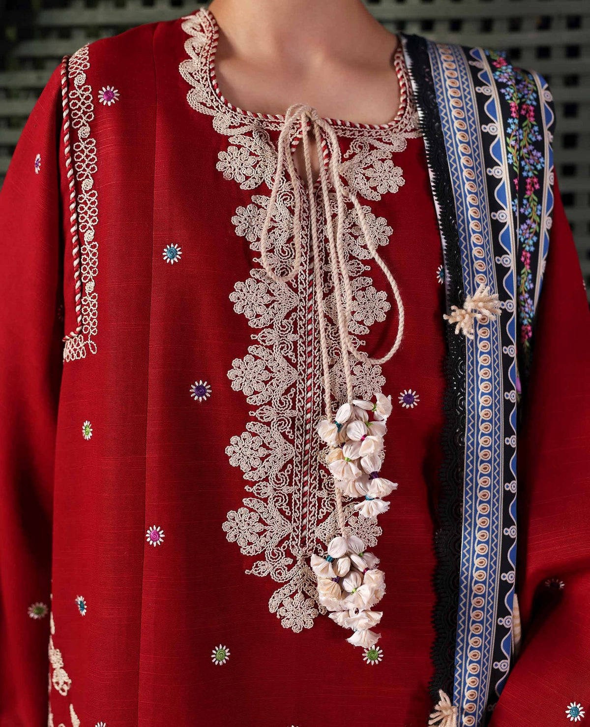 Republic Womenswear | Amaris Luxury Shawl 25 | Orlena-6