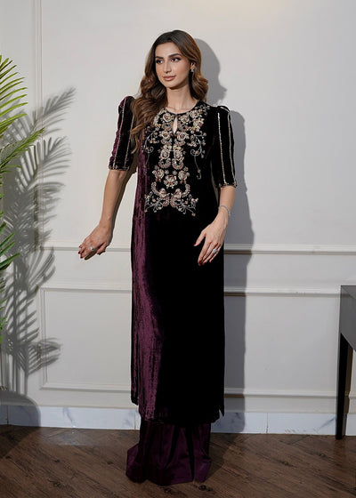 Mahum Asad | Voila Velvets | Jade -  Mahum Asad Ladies Clothes - Original Designer Dress - House of Maryam