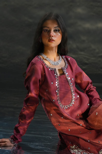 Amave | Oro Luxury Wear | AM-09
